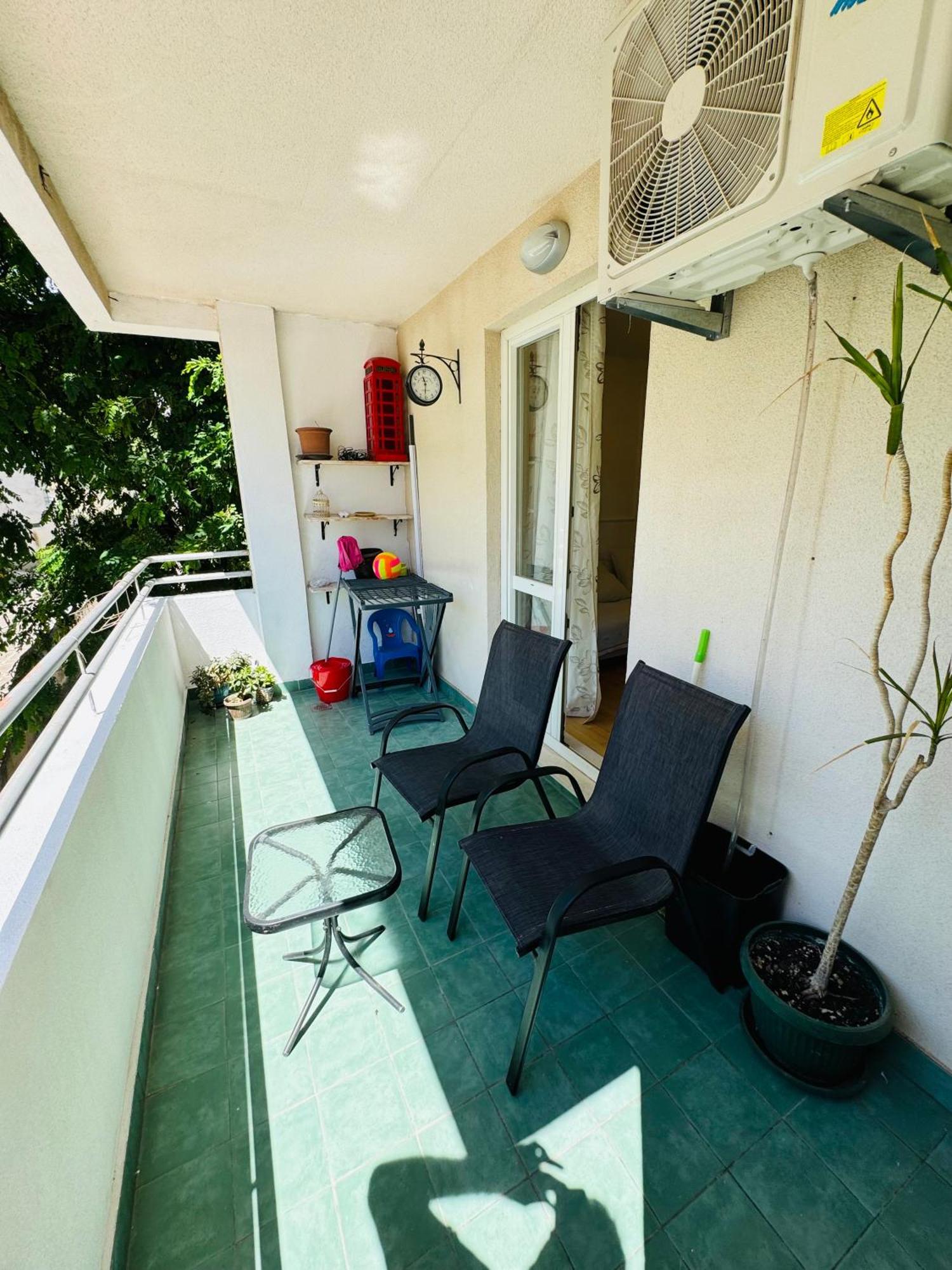 Del Mar Apartment *